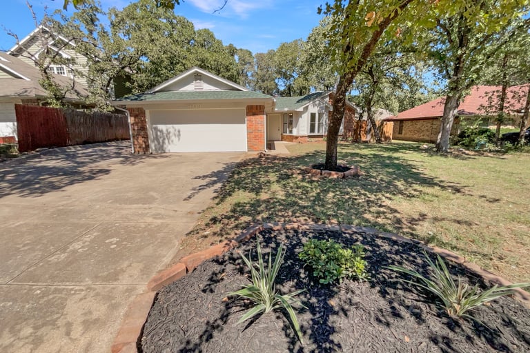 See details about 409 Misty Oaks St, Azle, TX 76020