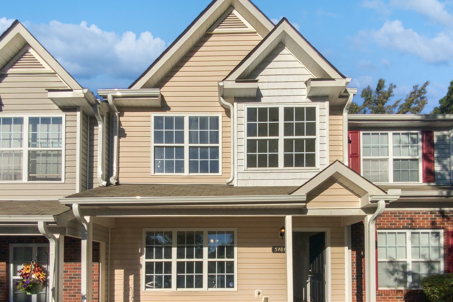 5181 Magnolia Tree Ln, Charlotte, NC 28215 On Sale Now for 250,000