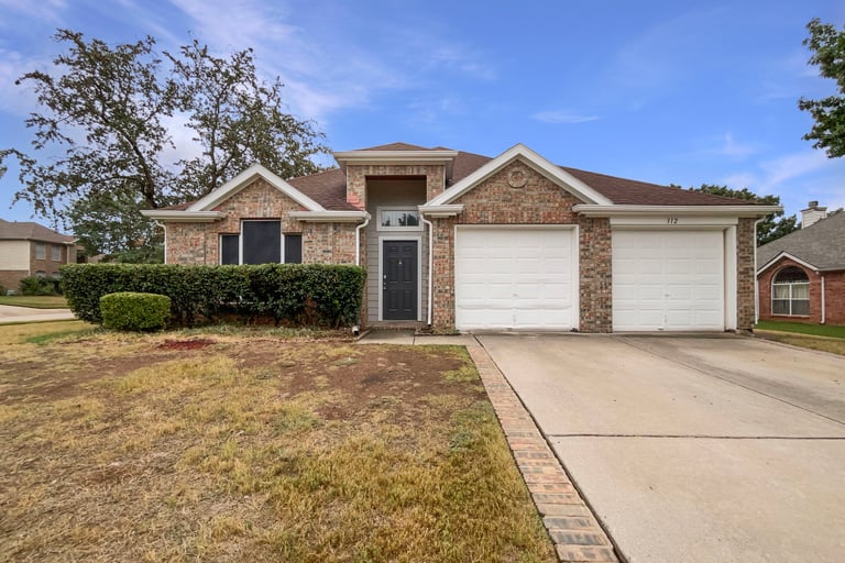 See details about 312 Chestnut Dr, Lake Dallas, TX 75065