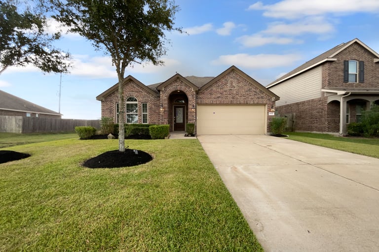 See details about 6842 Trinity Trail Ln, Richmond, TX 77469