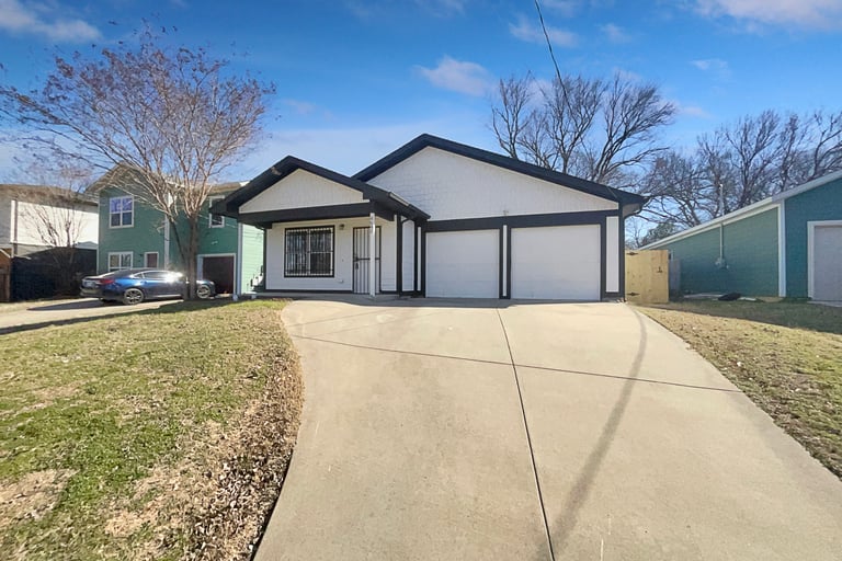 See details about 4640 Corregidor St, Dallas, TX 75216