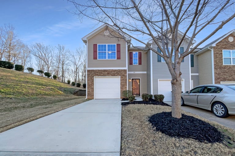 See details about 8941 Bradstreet Commons Way, Charlotte, NC 28215