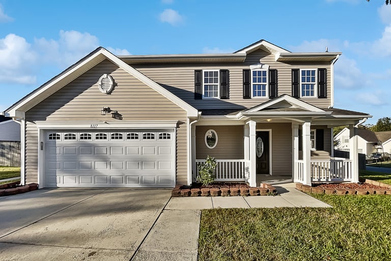 See details about 8117 Aqueduct Ct, Charlotte, NC 28216