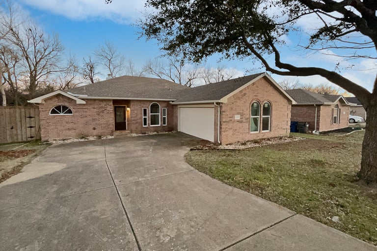 See details about 118 S Bending Oak Ln, Wylie, TX 75098