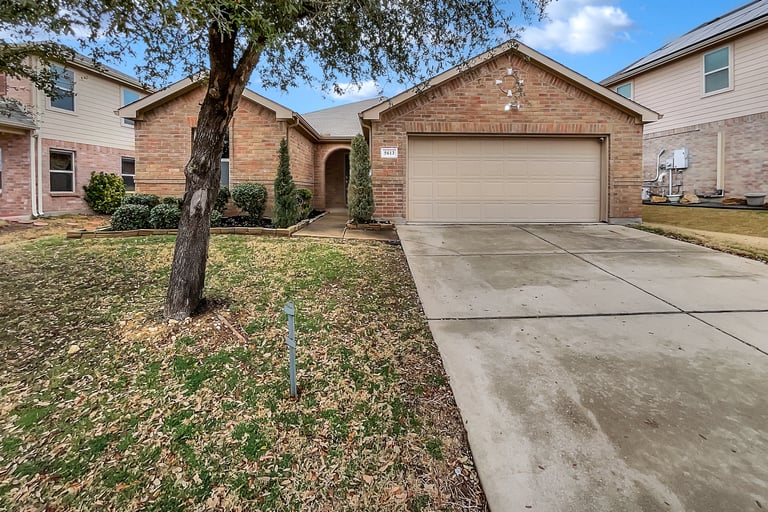 See details about 5613 Ridge Lake Dr, Fort Worth, TX 76244