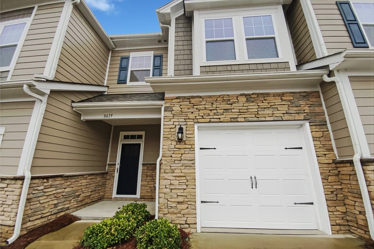 See details about 8619 Harris Lake Ln, Charlotte, NC 28269
