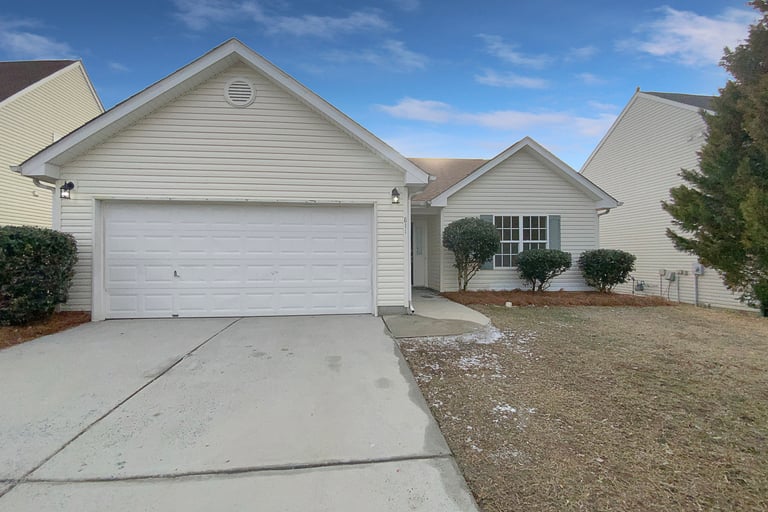 See details about 811 Reigate Rd, Charlotte, NC 28262