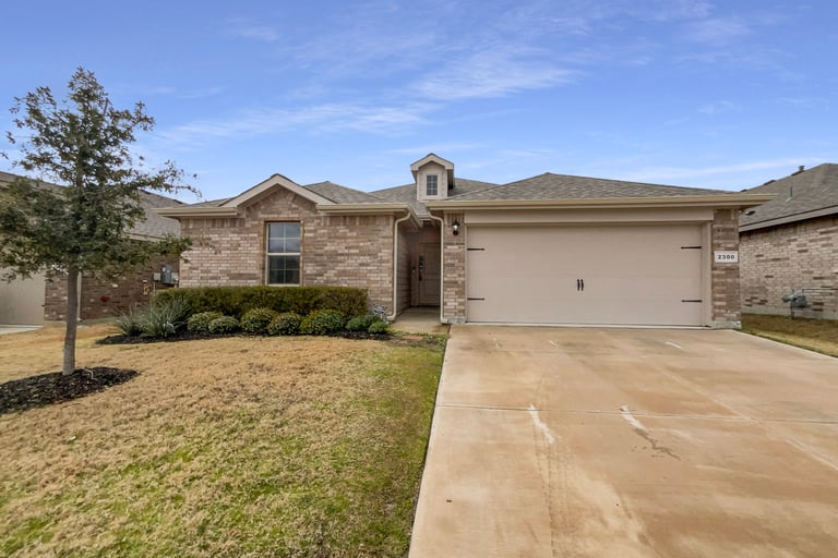 See details about 2300 Marshville Rd, Fort Worth, TX 76108
