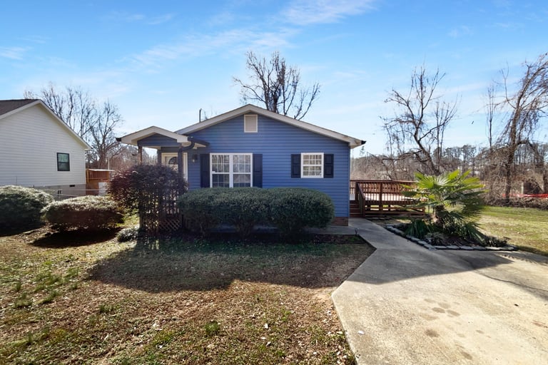 See details about 2725 Fair Oaks Dr, Gastonia, NC 28054