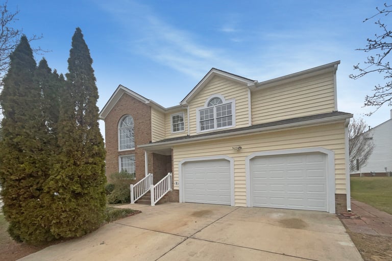 See details about 4 Birkdale Ct, Durham, NC 27713