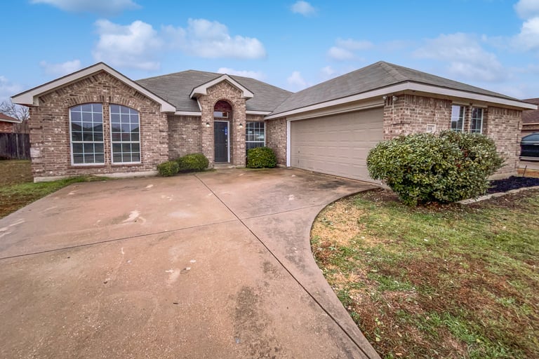 See details about 108 Waterview Pkwy, Red Oak, TX 75154
