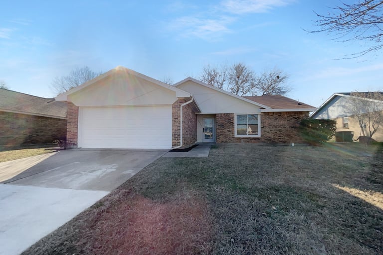See details about 3646 San Remo Dr, Grand Prairie, TX 75052