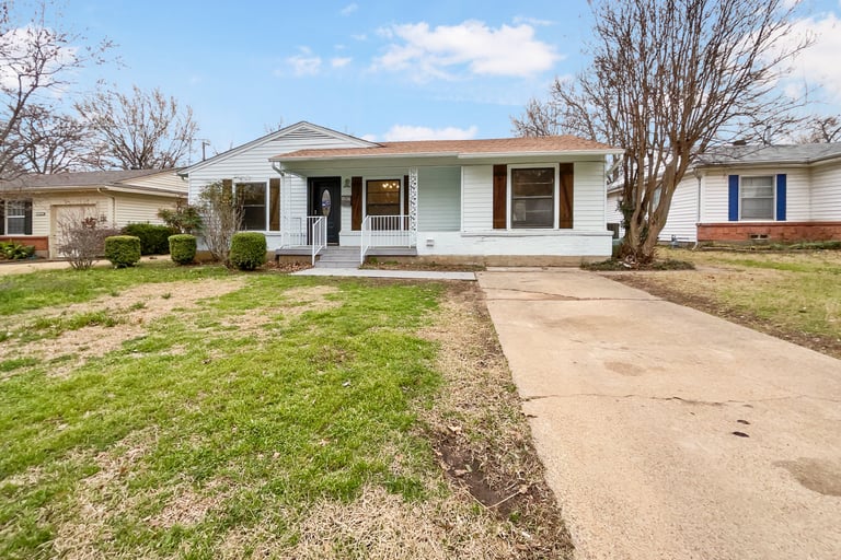 See details about 1806 Jackson Dr, Arlington, TX 76013