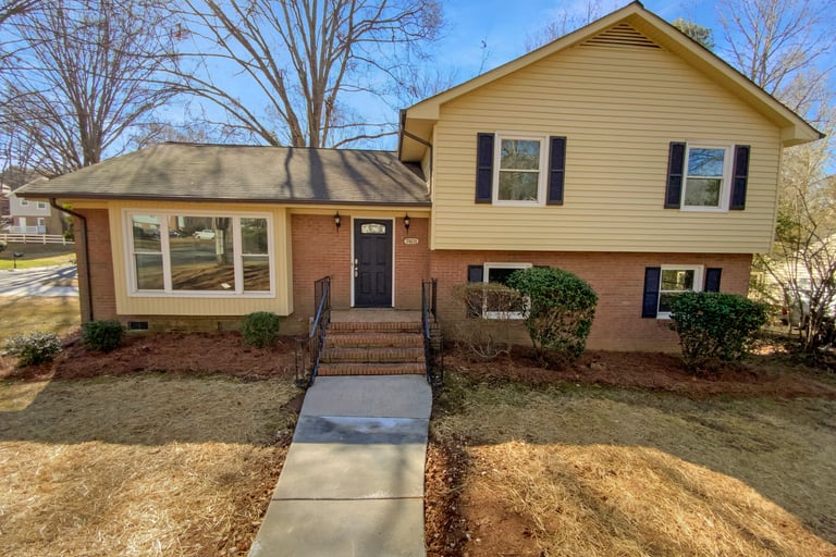See details about 7401 Limerick Dr, Charlotte, NC 28270