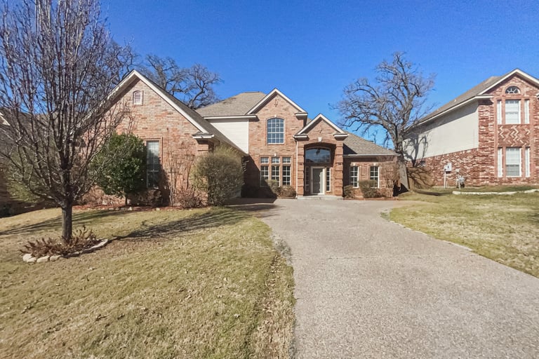 See details about 3909 Whitetail Dr, Denton, TX 76208