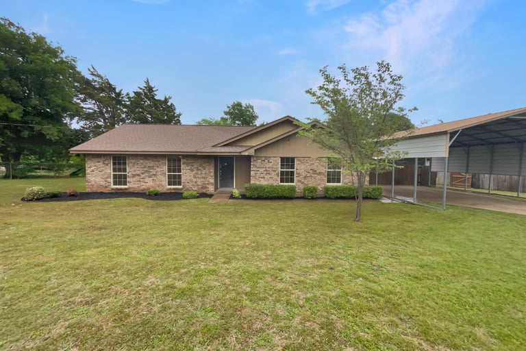 See details about 210 Mr Bob Dr, Midlothian, TX 76065