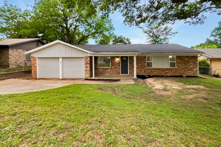 See details about 320 Arthur Dr, Kennedale, TX 76060