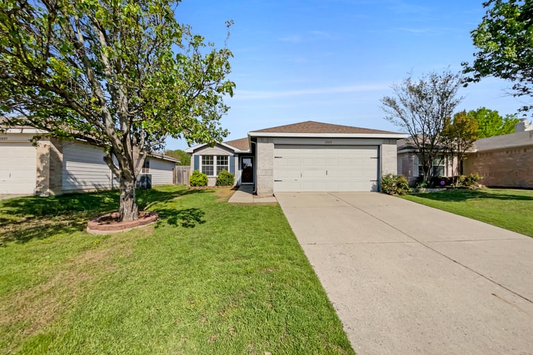 See details about 1013 Post Oak Trl, Anna, TX 75409