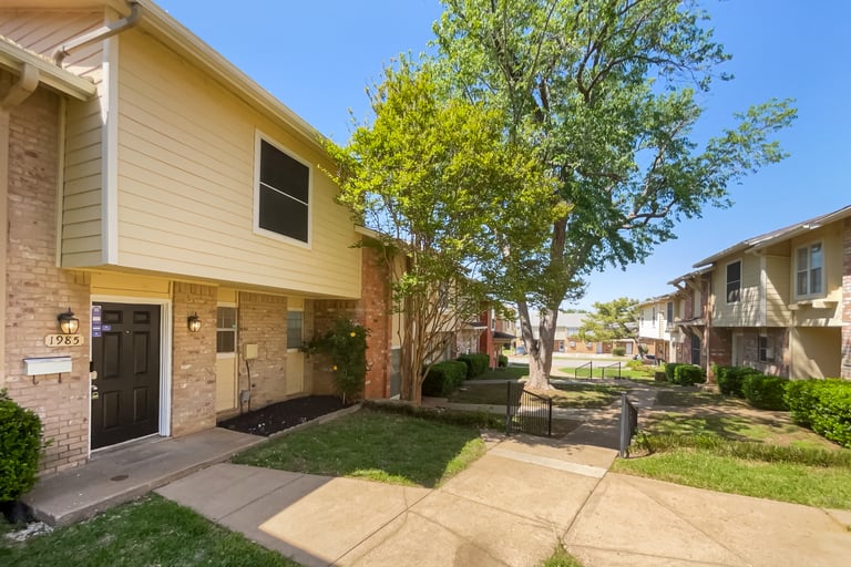 See details about 1985 Shorewood Dr, Grapevine, TX 76051