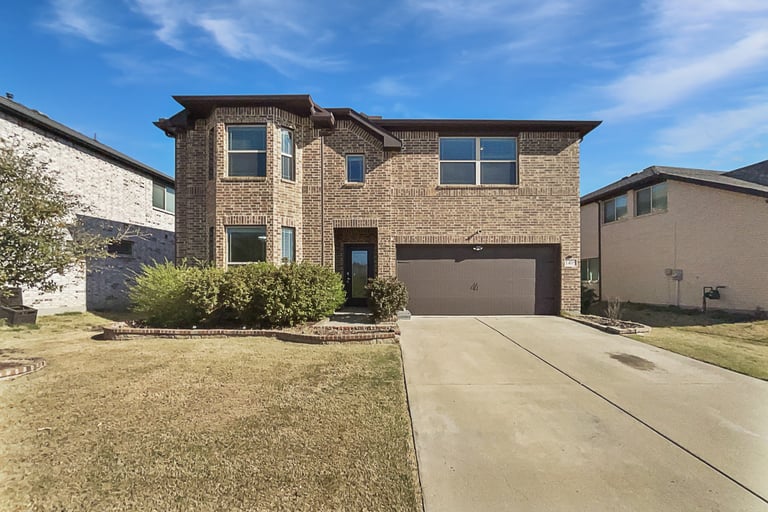 See details about 1405 Pleasant Knoll Trl, Aubrey, TX 76227