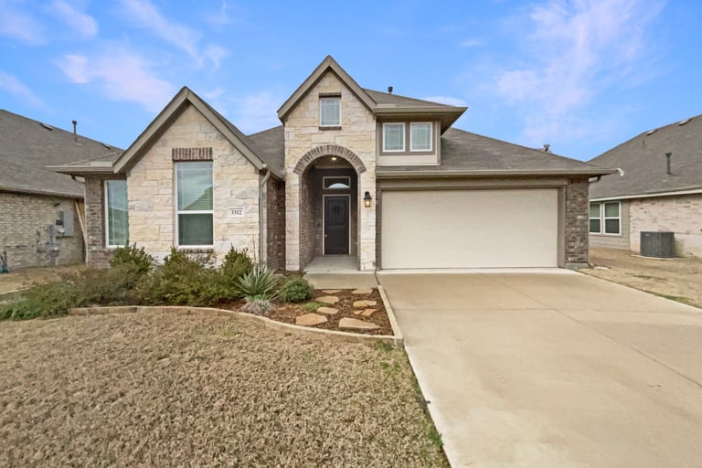 See details about 3312 Oak Ln, Royse City, TX 75189