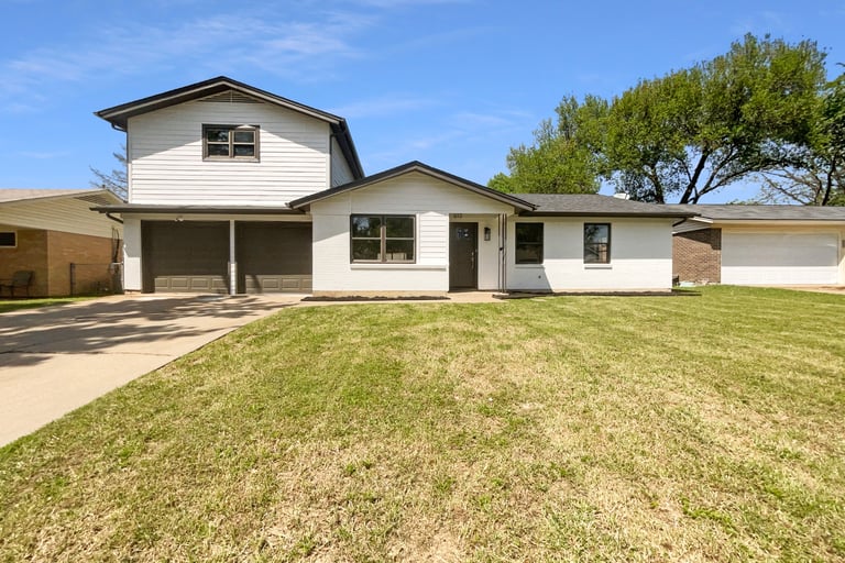 See details about 612 Pauline St, Euless, TX 76040
